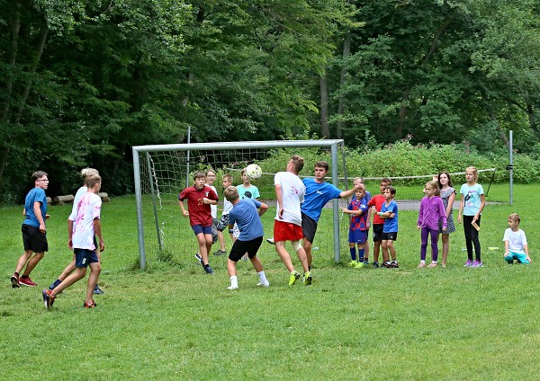 Dětský týden 2021_ fotbal, tvoření, skřítci