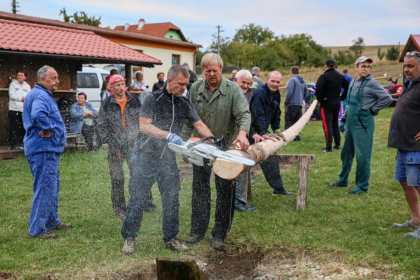 Pačoky 2021_Stavění mákje