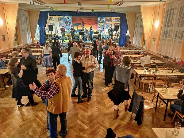Velikonoce a Country bál